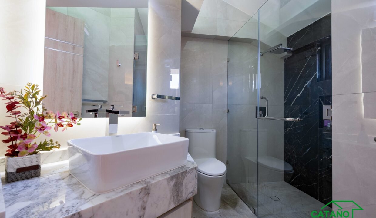 462116-casaencondominio-boulevarddelaluz-jardinesdelpedregal-venta-catanobienesraices-34