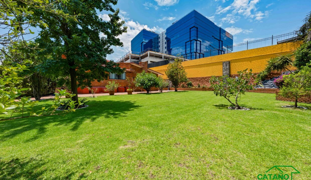 462116-casaencondominio-boulevarddelaluz-jardinesdelpedregal-venta-catanobienesraices-7
