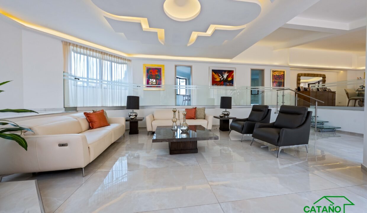 462116-casaencondominio-boulevarddelaluz-jardinesdelpedregal-venta-catanobienesraices-9