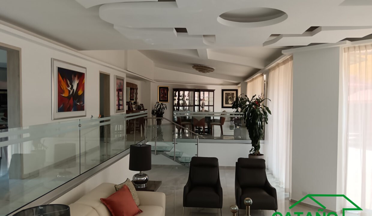 462116-casaencondominio-boulevarddelaluz-jardinesdelpedregal-venta-catanobienesraices-9
