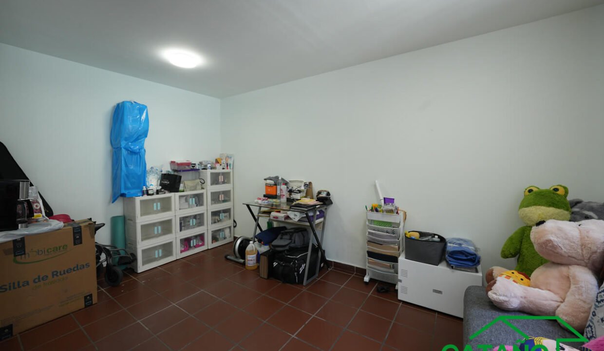 4625413-departamento-centenario-mercedgomez-venta-catanobienesraices-8