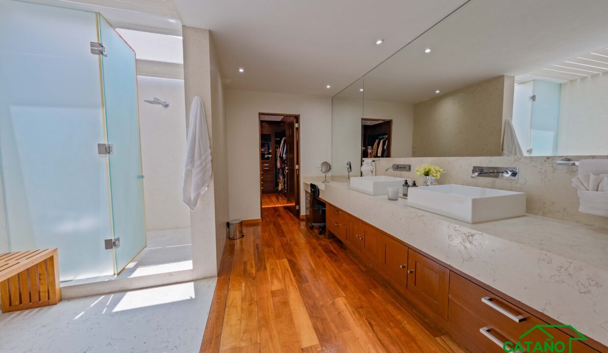 4625817-casaencondominio-barriosanfrancisco-venta-catanobienesraices-32