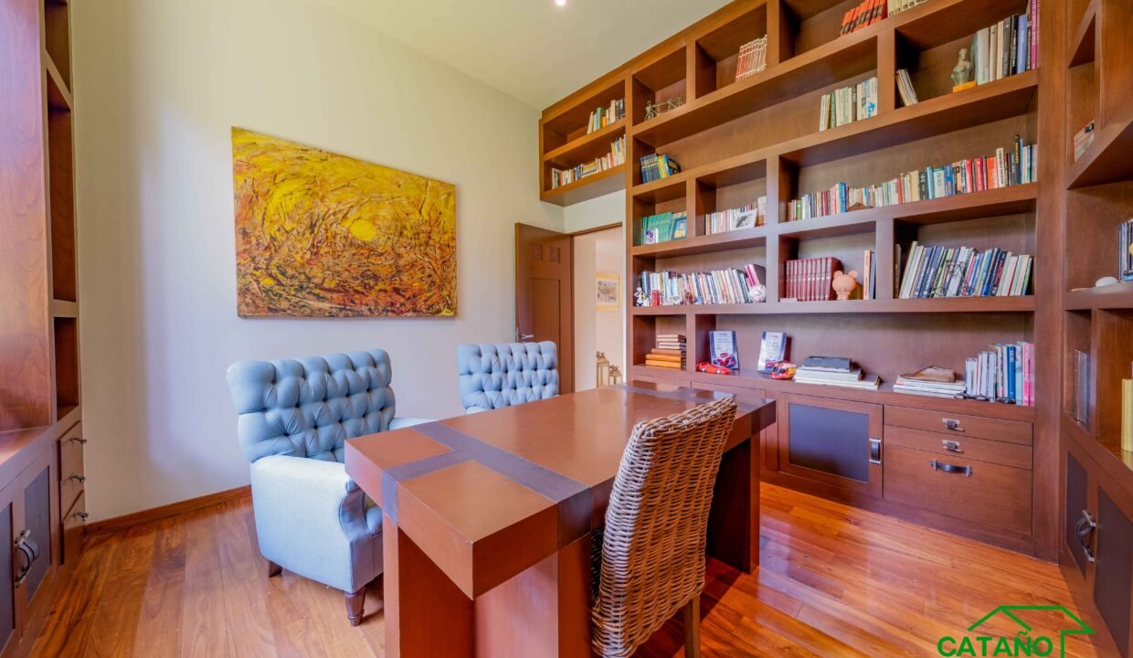 4625817-casaencondominio-barriosanfrancisco-venta-catanobienesraices-46