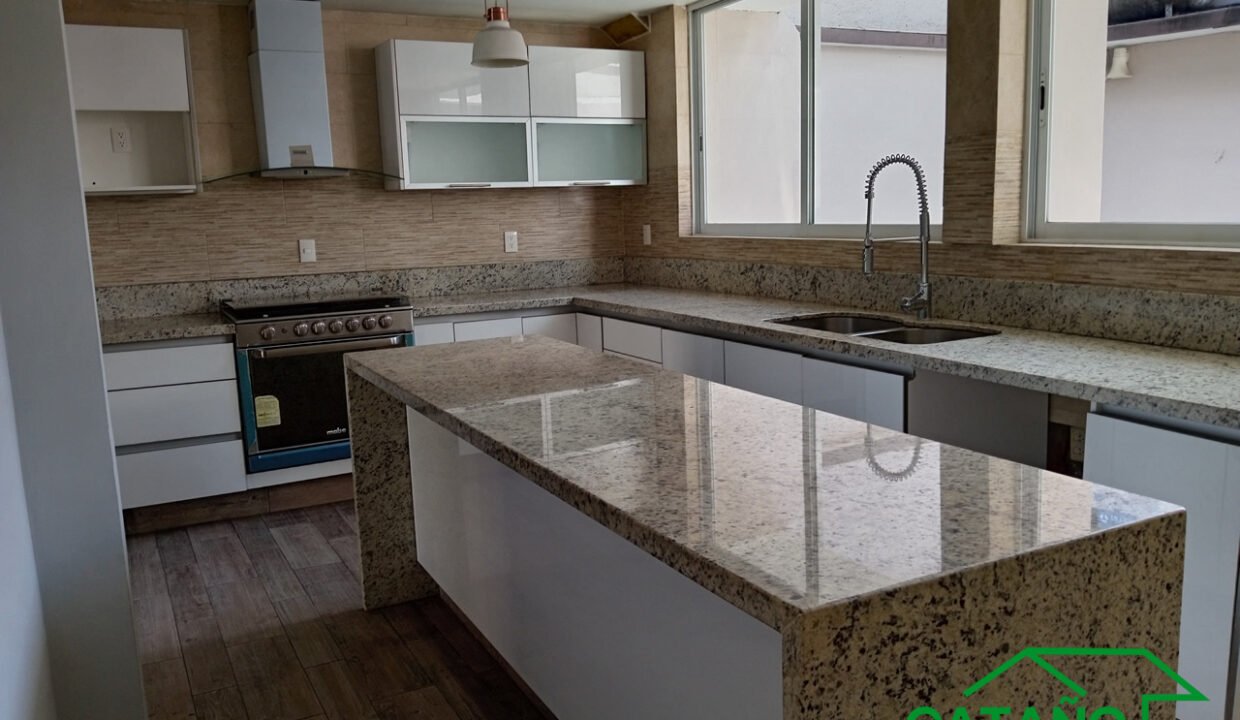 4625818-casa-calzadadelasaguilas-lomasdeguadalupe-renta-catanobienesraices-5