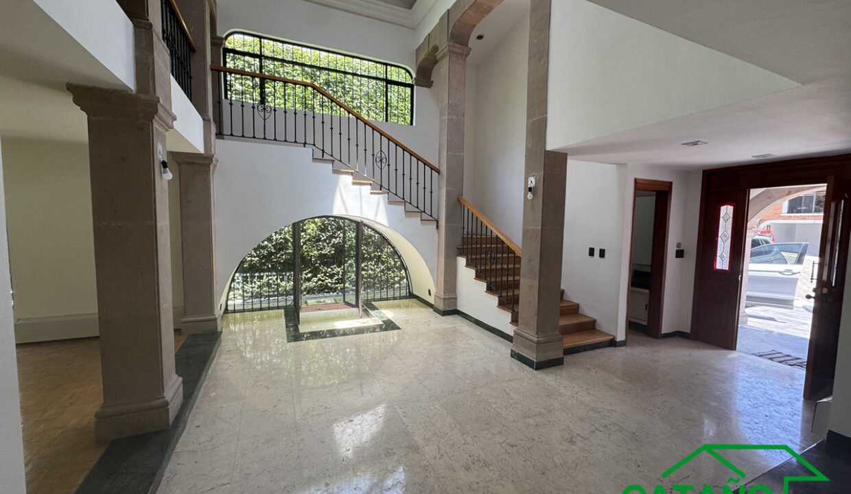 462661-casaencondominio-santiago-sanjeronimo-renta-catanobienesraices-6